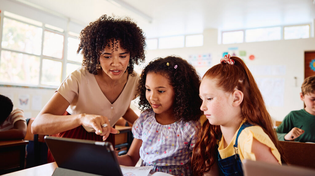 Are you starting or reorganizing a PTO school organization? Learn these eight tips to help you ensure you PTO school bylaws for success!