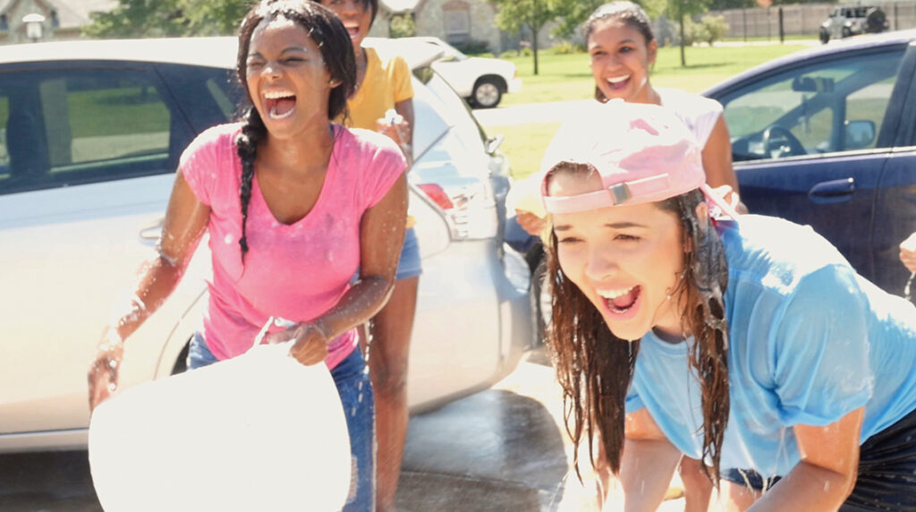 Discover great school fundraising ideas—from the classics to modern shoe drive fundraisers. Raise money, build community, and make an impact.